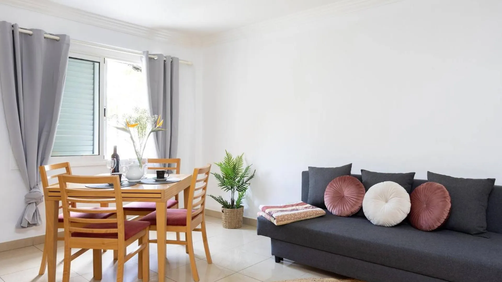 Live Los Cristianos Square Appartement